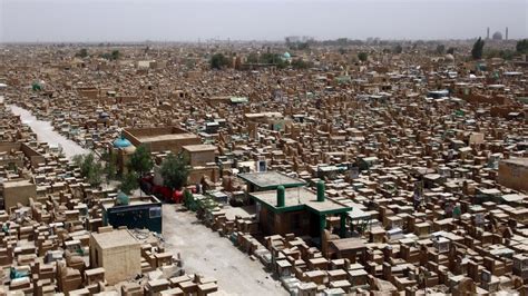 Najaf Iraq The Worlds Biggest Cemetery Bbc News