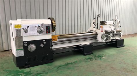 Universal Heavy Duty Large Chuck Lathe Cw6163 Big Bore Lathe Machine