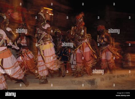 Senegal Dancers In Goree Island Stock Photo Alamy