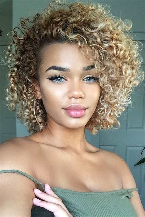 Short Curly Hairstyles For Women Short Hair Cuts Womens Hairstyles Short Hair Styles Layered