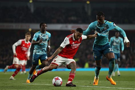 Arsenal Drop More Points In Dramatic 3 3 Draw With Southampton