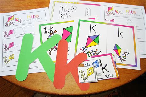 Mommys Little Helper Letter Kkites Preschool Theme