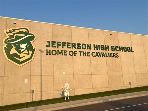 Sioux Falls Jefferson High School On Twitter A Presidential Dignitary
