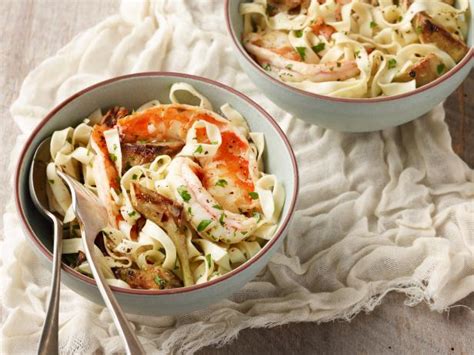 Or, mix everything in a large bowl and cover tightly with saran wrap. Shrimp and Artichoke Tagliatelle with Black Pepper and ...