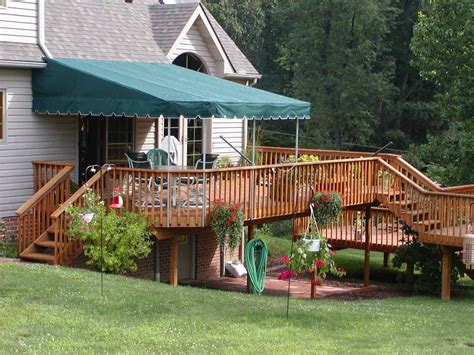A walkway canopy is so much more than just a decorative choice. Pin by Catherine Smith on Decks | Cool deck, Deck canopy ...
