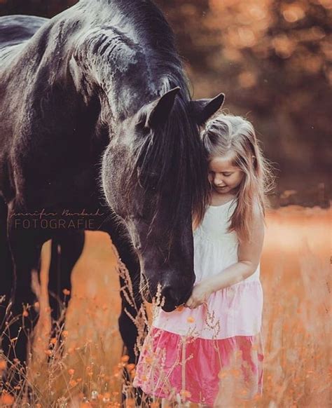 Pin By Sarah On Girls And Horses Horses Animals Girl