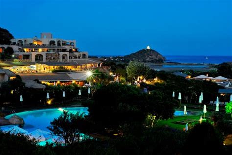 Chia Laguna Resort Vacanze Di Lusso In Sardegna Lussuosissimo