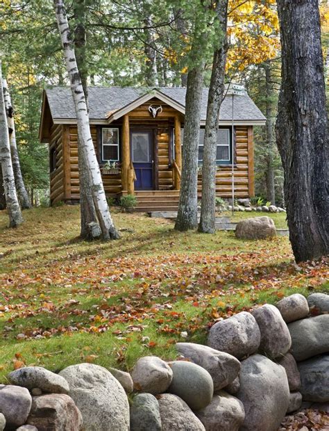Guests Welcome At This Small Log Cabin Small Log Cabin Small Cabin