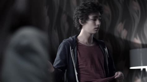 Auscaps Robert Sheehan Shirtless In Misfits Episode