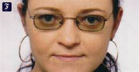 Juli 2018 als mittäterin bei der ermordung von zehn menschen und wegen anderer taten vom. Rechtsextremismus: Anklage gegen Beate Zschäpe zugelassen ...