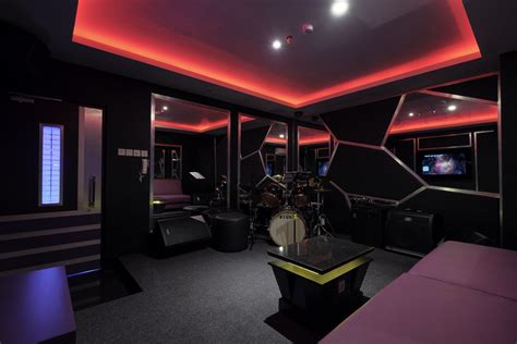 Small Room — Zero4 Karaoke