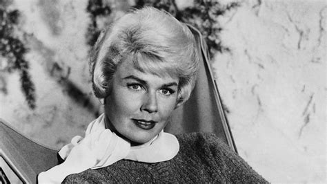 Doris Day Hollywood Actress And Singer Dies Aged 97 Bbc News