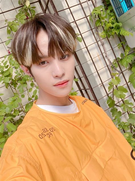 Weitere ideen zu nct, yang yang, entertainment. yangyang in 2020 | Yangyang wayv, Yang yang, Nct