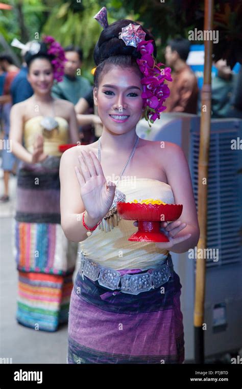 Bangkok Thailande Danseur Banque De Photographies Et D’images à Haute Résolution Alamy