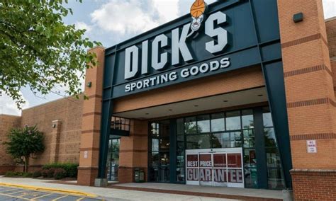 Dicks Sporting Goods Removing Firearms From 125 Hunting Retailer