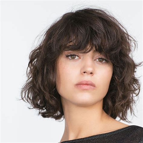 45 Best Short Wavy Hairstyles For Women 2021 Guide