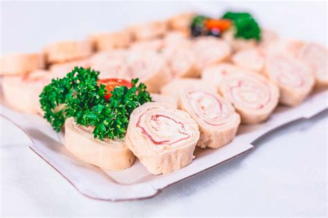 Easy Pinwheel Sandwiches For Any Occasion Lady S Choice