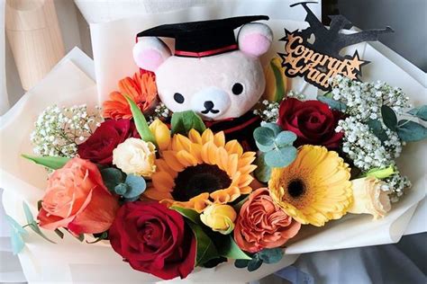 The 8 Best Bouquets For Graduation Ceremonies In Singapore 2021