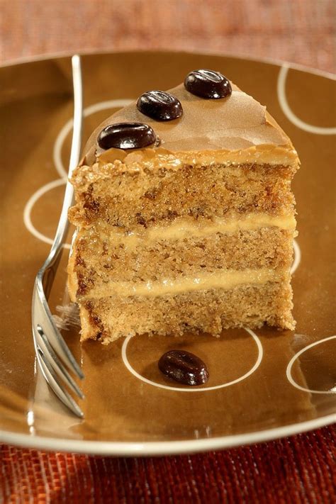 Eine kastenform antihaft zusätzlich leicht einfetten und mit etwas mehl ausstreuen. Kaffeetorte mit Mokkacreme | Rezept | Kuchen und torten ...