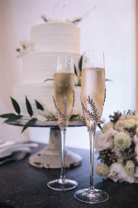 Things Remembered Champagne flutes | Champagne flutes, Champagne flute, Champagne