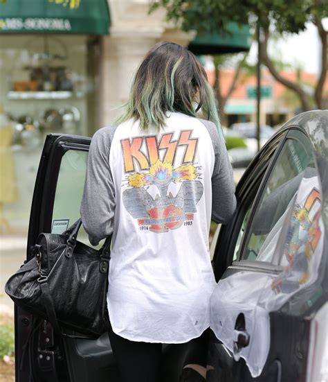kylie jenner hide from paps out in west hollywood hawtcelebs