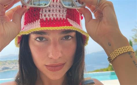 Dua Lipas Tiny Crochet Bikini Is Even More Sexy From The Back Fashion