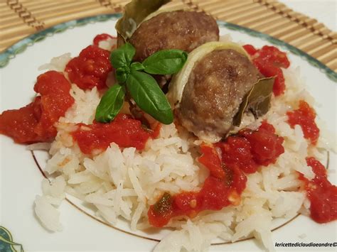 Polpette di riso e carne. Ruota con polpette di carne macinata con riso basmati e ...