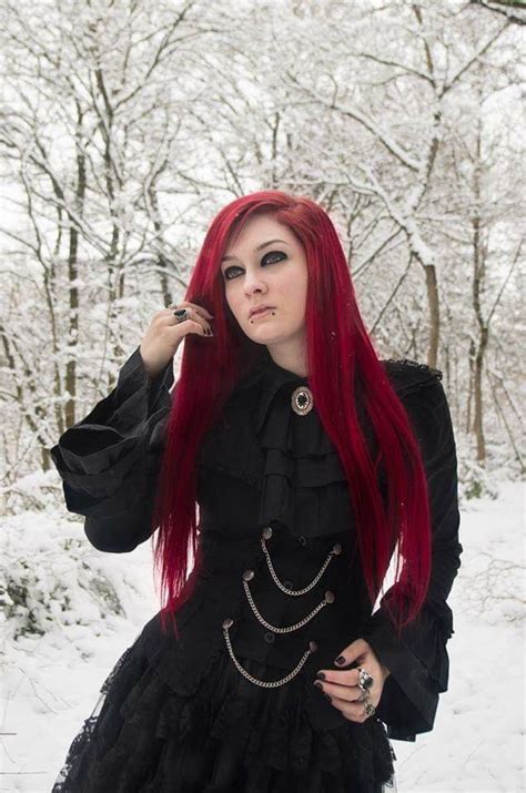 Pin By 𝕷𝖚𝖆𝖓 𝕾𝖙𝖔𝖐𝖊𝖘 On Gothic World Fashion Dress Outfits Style