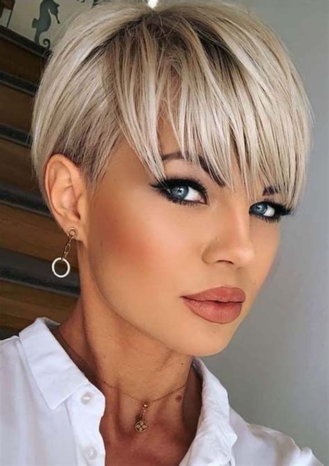 Gorgeous Pixie Haircuts With Bangs For Short Hair To Show Off Now Stylezco Short Hair Pixie