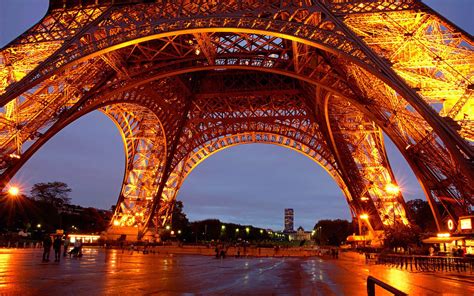 14 Beautiful Paris Pictures And Views Eiffel Tower At Night Paris Pictures Eiffel Tower