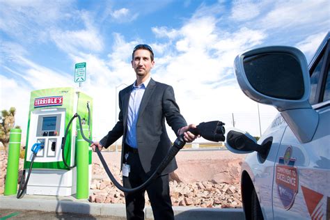 Nevada Opens First Electric Vehicle Charging Station On I 15 Las