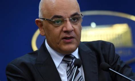raˈed araˈfat , adı da rayed olarak yazılır; RAED ARAFAT, MESAJ TRANȘANT PENTRU TOȚI ROMÂNII: "DIN 15 ...