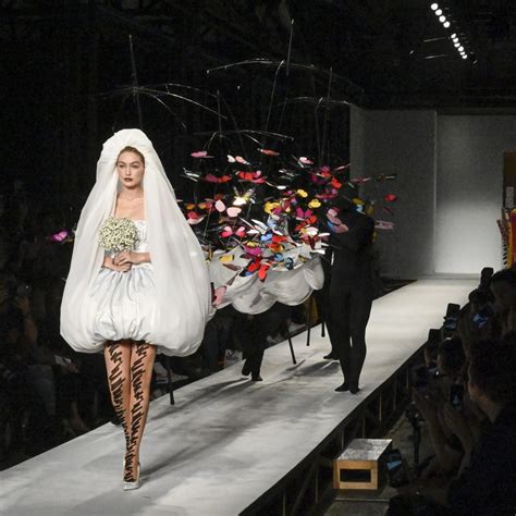 Gigi Hadid Makes The Ultimate Moschino Bride On The Milan Ss19 Fashion