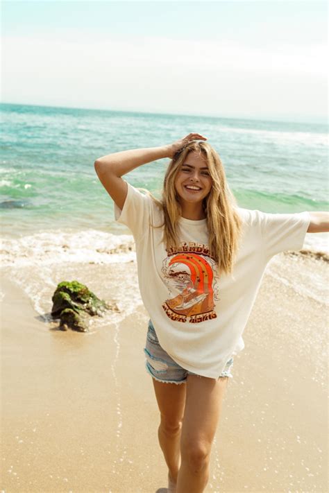 Billabong Women S Launches Collection With Youtube Influencer Shop