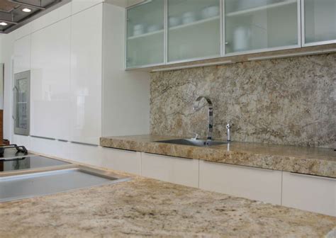 Eine granit arbeitsplatte ist insbesondere auch sehr hygienisch, schnittfest und kratzfest. Arbeitsplatten - SCHUBERT STONE | Granit arbeitsplatte, Arbeitsplatte, Küchenarbeitsplatte