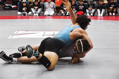 Sidney Wrestlers Compete At College Level The Roundup