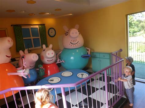 Our Trip Topeppa Pig World Sparkles And Stretchmarks Uk Mummy