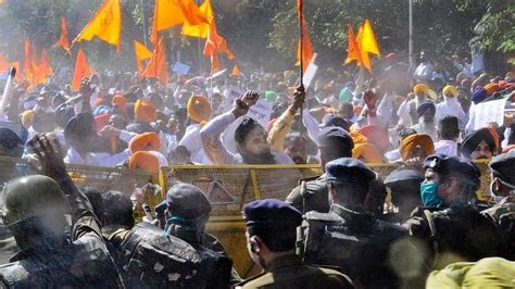 Delhi Borders Sealed Gurdwara Rakab Ganj Sahib Cordoned Off Says Sad