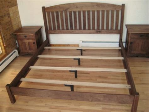 The glenburn wooden bed frame from three posts is a twin sized slatted bed frame suitable for a youth or for a second bedroom. Solid Black Walnut "Slat Arch" Queen Bed - Transitional ...