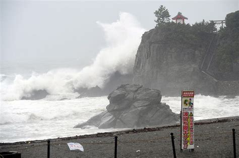 Examples of 台風,颱風,たいふう in a sentence. 台風5号：レジャー施設やイベント、休園や中止で対応 | 毎日新聞