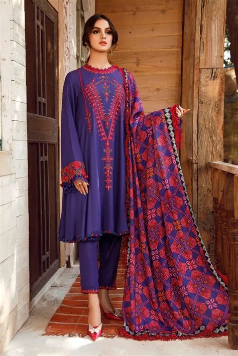 Mariab 3pc Unstiched Lawn Suit Mariab Summer Collection 2023
