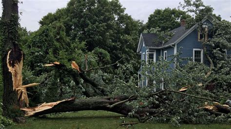 Ef 0 Tornadoes Confirmed In Mattituck Long Island And North Haven