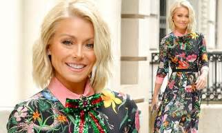 Kelly Ripa Blooms In Floral Gucci Dress In New York City Daily Mail