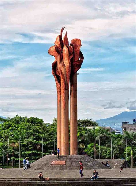Monumen Pertempuran Bandung Lautan Api Earthump