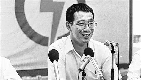 Tweets by mr lee are signed lhl. What Lee Kuan Yew Thought Of PM Lee Hsien Loong and His ...