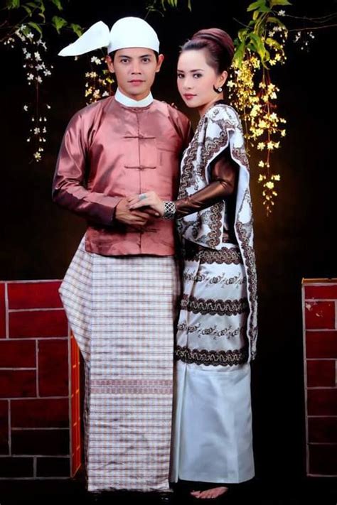 Check out our myanmar dress selection for the very best in unique or custom, handmade pieces from our clothing shops. Myanmar traditional wedding dress | Traditional outfits ...