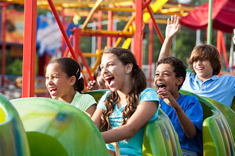 1800 Tween Amusement Park Stock Photos Pictures And Royalty Free