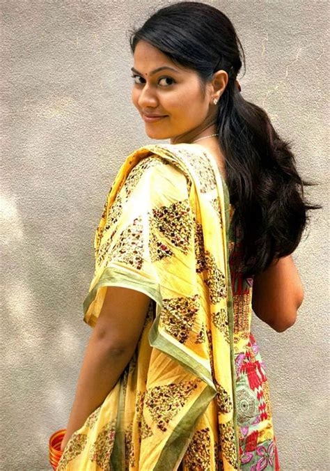 Latest Cute Images Of Tamil Actress Suhasini
