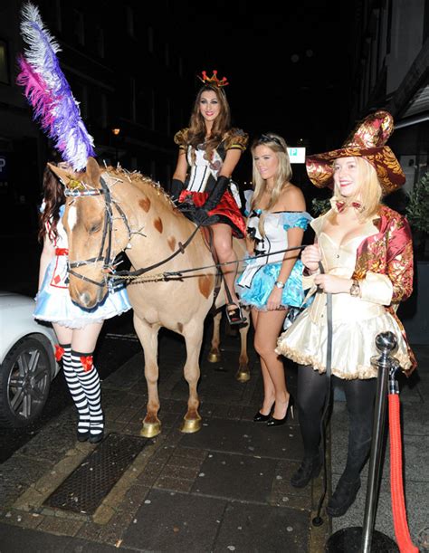 Eat Me Luisa Zissman Dazzles As Queen Of Hearts In Thigh Skimming