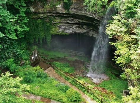 This Underground Swinging Bridge In Kentucky Is The Worlds Longest
